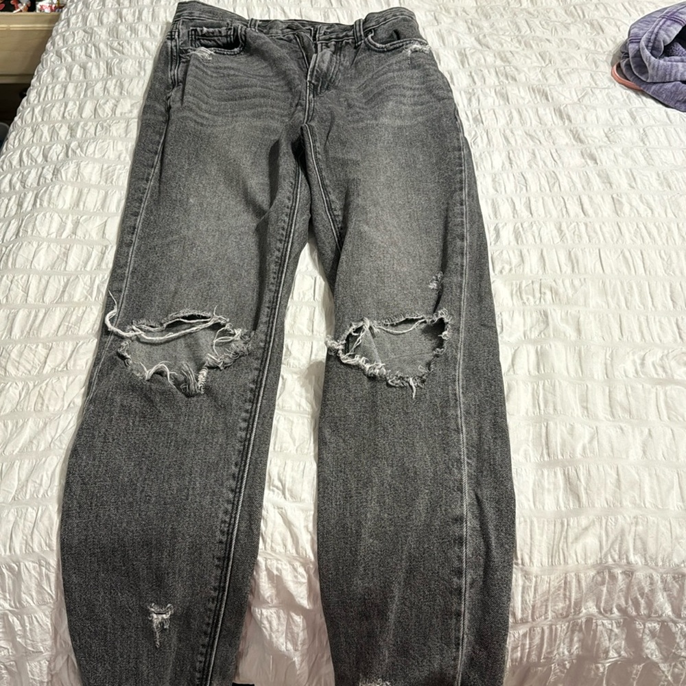 American Eagle Straight Leg jeans. Size 0. Worn about five times.